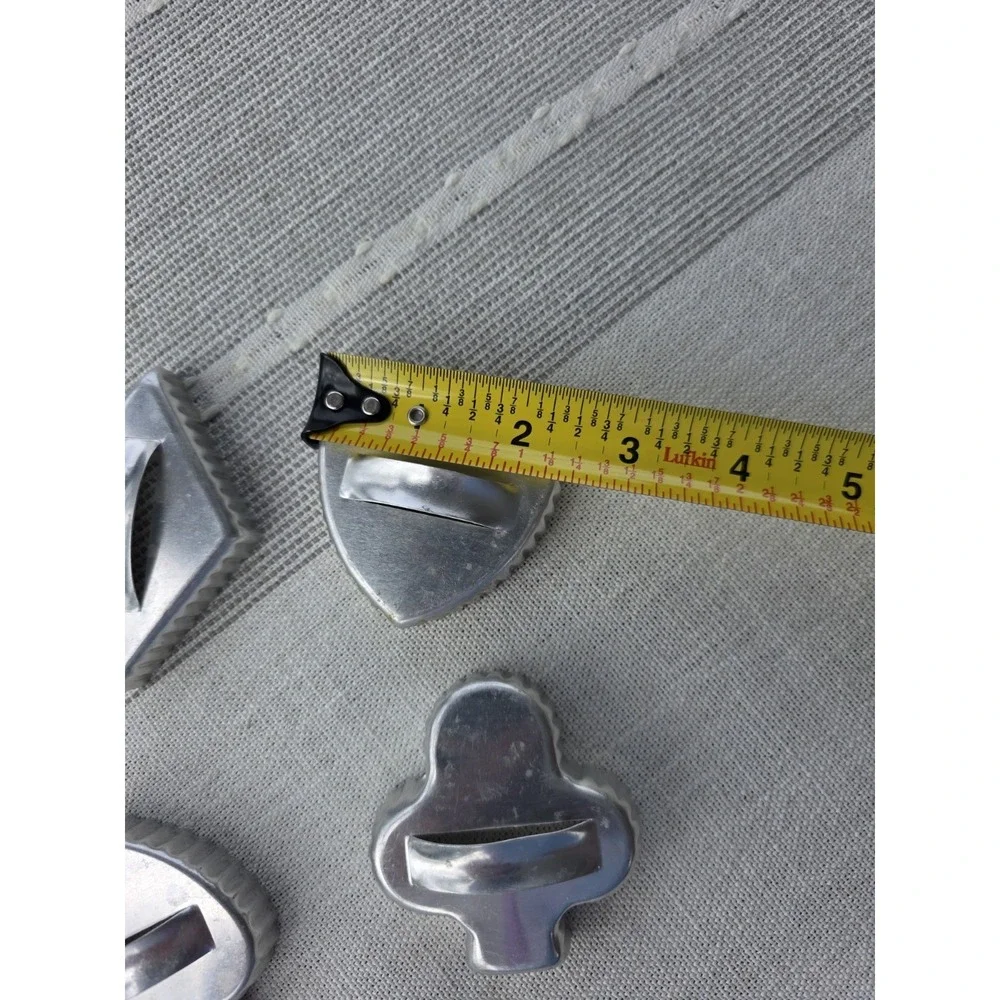 VTG Aluminum Cookie Cutter Molds Scalloped Heart Clover Diamond Club 4 Card Suit